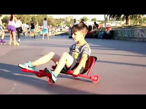 سكوتر متحرك للركوب ، أسود من كول بيبي video