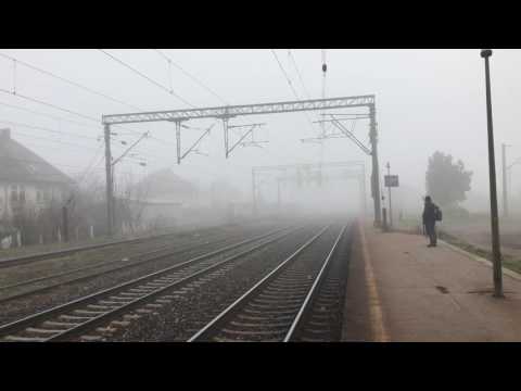 Regiotrans Ex SNCF 425-572 with Rio 02 and Rio 07 pass Pajura with a train from Bucharest