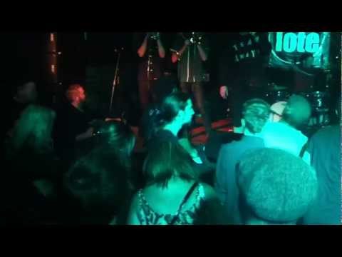 Area 7 Nobody Likes a Bogan (John Farnham) 018.MOV