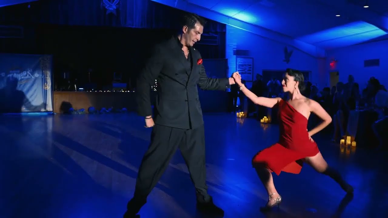 Maxi Copello - Raquel Makow / Este es el Rey