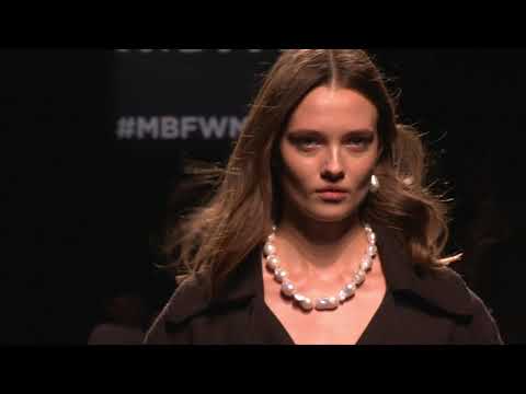 Desfile Roberto  Torreta colección otoño invierno 2020/21 - MBFWM