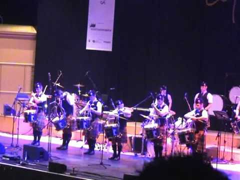 Strathclyde Police Pipe Band Celtic Connections 2009 - Drum Fanfare