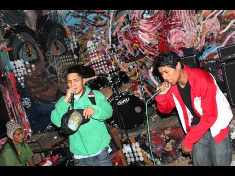 PERROZLOKOS - CADA PERRO CON SU HUESO (2012)