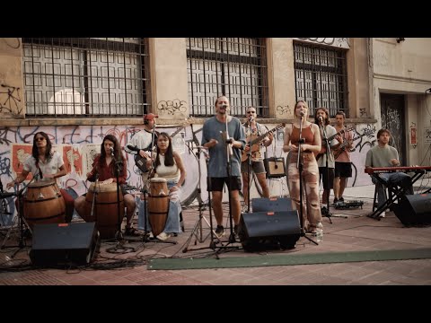 La Ronda en la Peatonal - AMOR DEL BUENO