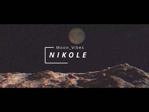 To the Moon - A la Luna ft Nikole