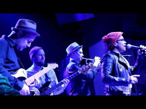 Nicole Willis & the Soul Investigators - "On The East Side" [Madrid 5/03/2014]