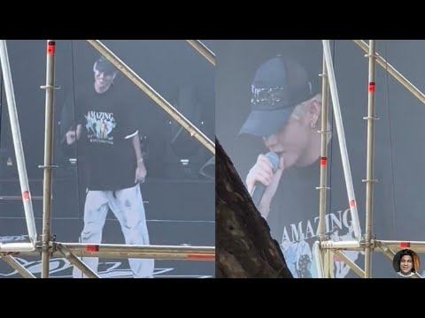 BTS V / Taehyung Singing Slow Dancing Live at Park Hyoshin Fan Meet