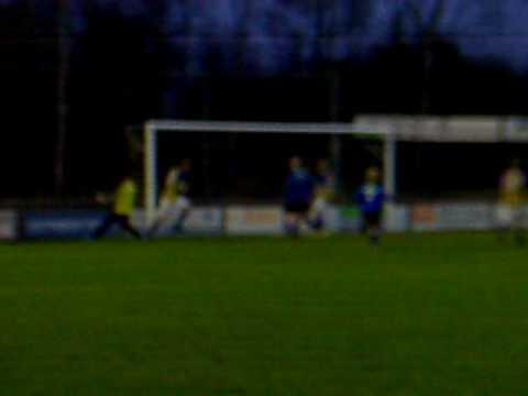 Be Quick D C1 - Leeuwarder Zwaluwen C1; 4-2 van Tom, prima goal