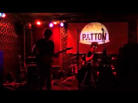 Patton performs at Brillobox