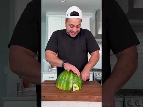 How to cut a watermelon