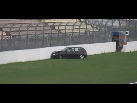 VW Golf GTI   CRASH Accident Unfall  Touristenfahrten  25 10 2014 Hockenheimring