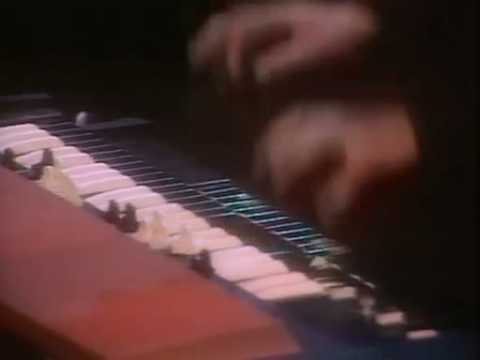 Videoclip de The Prince (2009 Remaster) — Madness