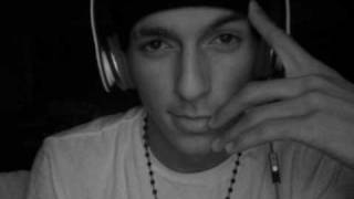 Khleo (SODMG) - I&#39;m Feenin [NEW APRIL  2010]