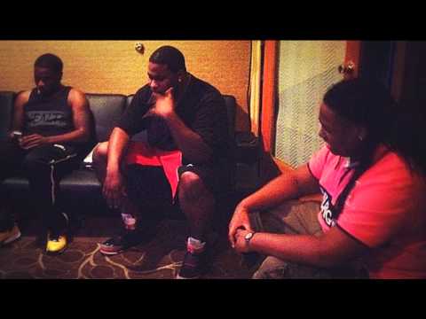 Skypad War ft. Johnny Cinco & Yakki Divioshi - "Big Dog"