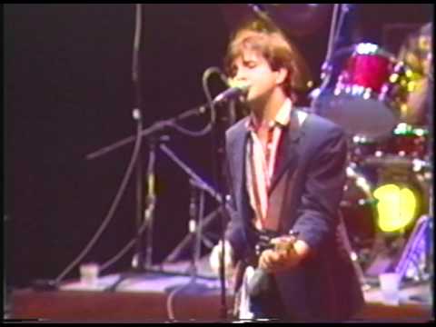 Jay O'Rourke plays with the Insiders @ the Vic Theater 1987