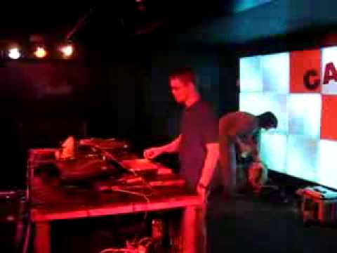 Surgeon Play "Jingle The Bells"