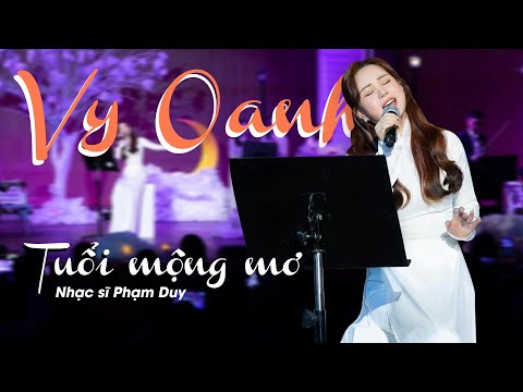 Thể hiện bởi Vy Oanh