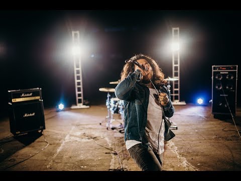 Alessa - Horizonte (CLIPE OFICIAL)