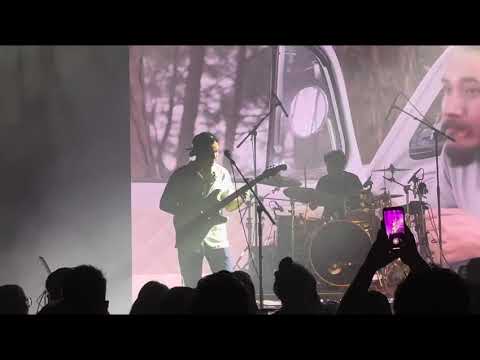 Jhari ra timro sath | Pariwartan | Live at Sydney