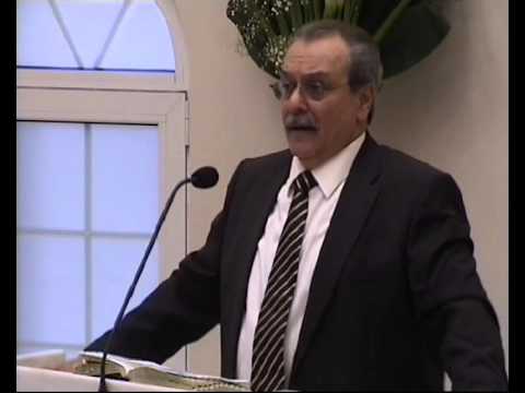 Për shkak se Perëndia na do, çdo gjë që ne prishim, Ai e ndërton.