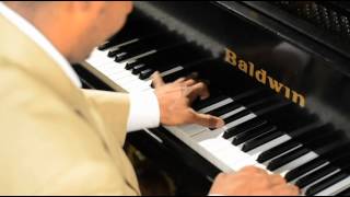 Dwayne Adell (Piano)