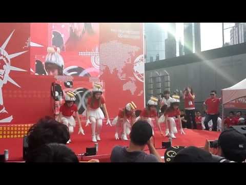130907 크레용팝(Crayon Pop) 빠빠빠 (Bar Bar Bar) 강남역 뉴욕핫도그 먹기대회 축하공연 직캠(Cam) 영상 (앵콜 무대)