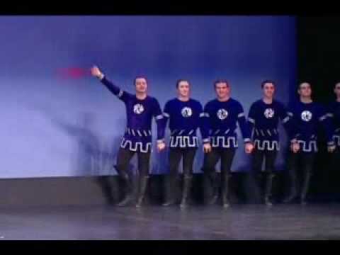 Vanoush Khanamerian Dance School - Berd Par - Armenian Traditional Dance