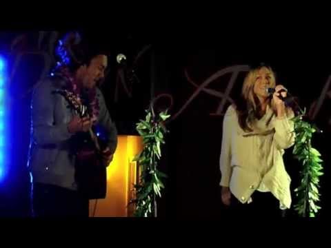 Hawaii Life : Colbie Caillat & Justin Young