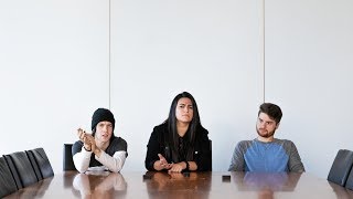 CrazyEightyEight tenta agradar um empresário em novo clipe
