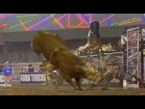 PBR 2004: Troy Dunn strains his groin