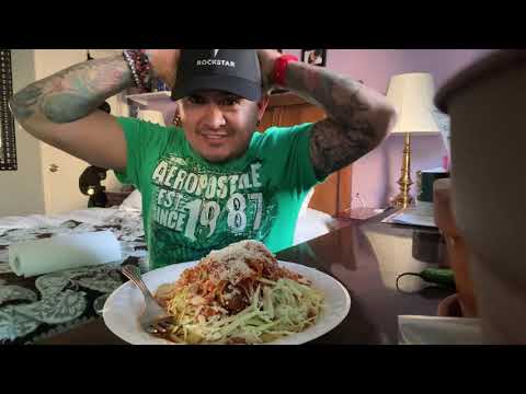 Pollo con tajadas comida típica de honduras