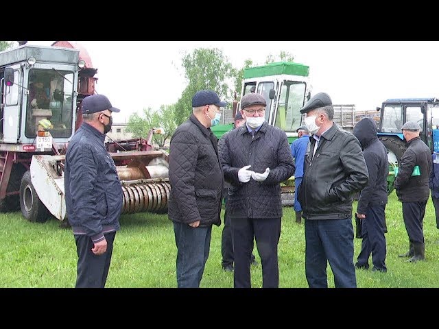 В Нурлатском районе республиканская комиссия проверила кормозаготовительную технику