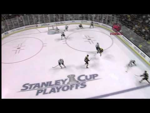 JOHNNY BOYCHUK  slap shot hits STEVEN STAMKOS  in the face Bruins VS Tampa GAME 7