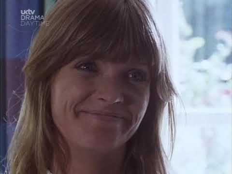 Shoestring S01e07   The Link Up