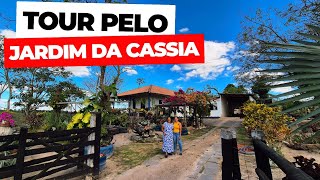JARDIM DA CASSIA: QUINTAL DE ROÇA COM LINDAS PLANTAS ORNAMENTAIS, LAGO COM PEIXES E LINDA VARANDA