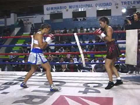 COMBATE CLAUDIA LOPEZ vs VERENA CRESPO