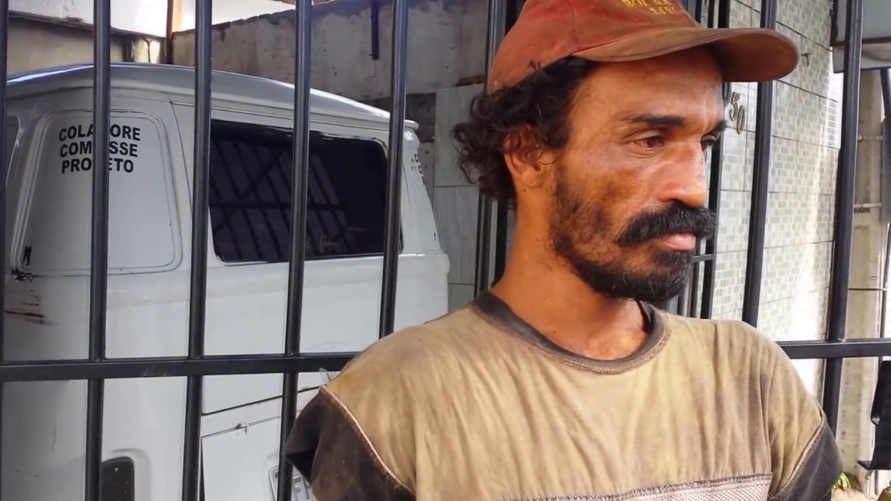 Pregação de um Mendigo nunca antes vista (O nome dele é Mauricio)