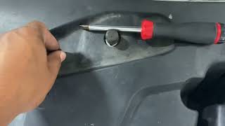 How To Fix Front Bumper Grill On 2006 Pontiac Torrent