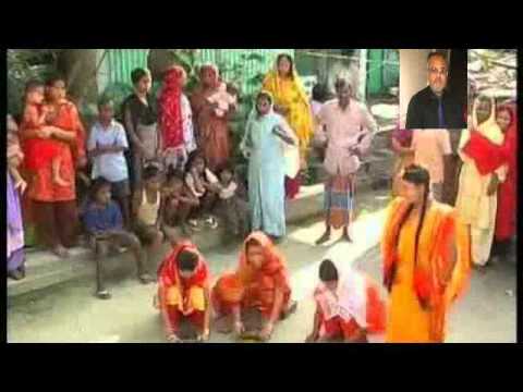 BANGLA WEDDING SONG-AAJ MOYNAR GAYHOLUD