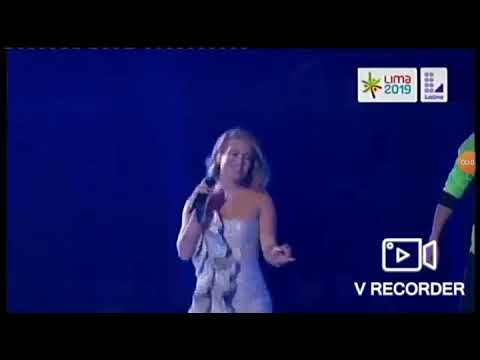 Leslie Shaw y Luis Fonsi