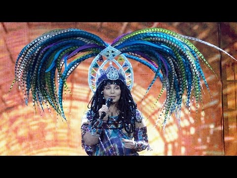 Cher cancela su gira Dressed To Kill Tour Video