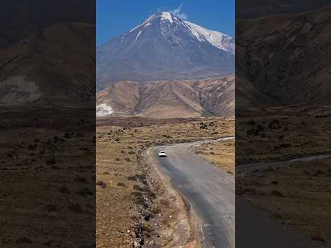 What a fascinating road! Driving towards the stunning view of Mount Ararat is so enjoyable!