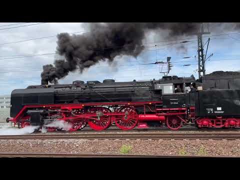 Schnellzuglokomotive 01 066 - 17. Dresdner Dampfloktreffen 2025 + Führerstand