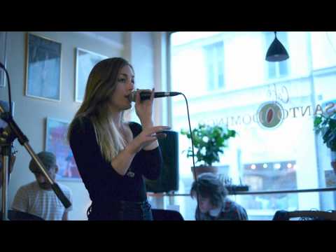 Jacqueline Netteberg - Of this Land (live at Dirty Records)