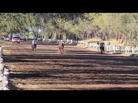 DOBLAS (LA PAMPA) TALENTO DORADO (ZARATE-BOLIVAR) JOCKEY: JUAN LARRETEGUY