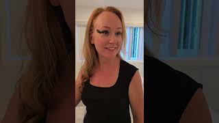 Ew, thats not how you put on eye liner