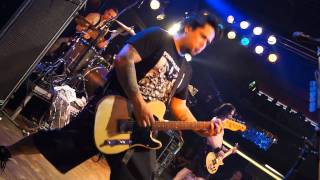 NOFX - Bottles to the Ground (live)