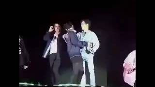 EXO Suho and Chen accidentally kissed