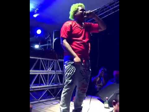 EL CHERRY SCOM CANTANDO EN INGLÉS 😂