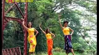 Download lagu Elvy Sukaesih - Sedingin Salju ( Video Klip With Lyrics) mp3